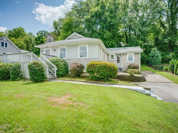 3233 Clover St, Kingsport, TN 37664