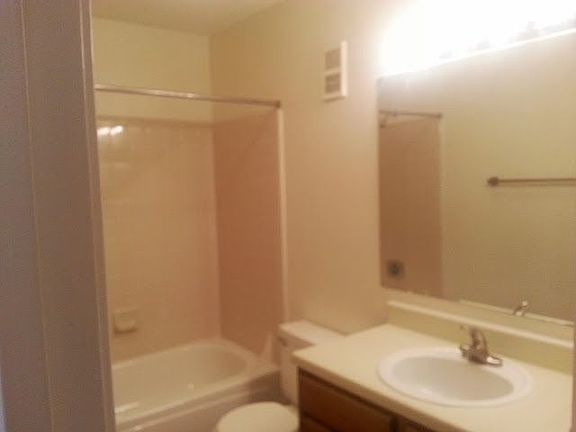 5th image of 138 N Walnut Cir APT C