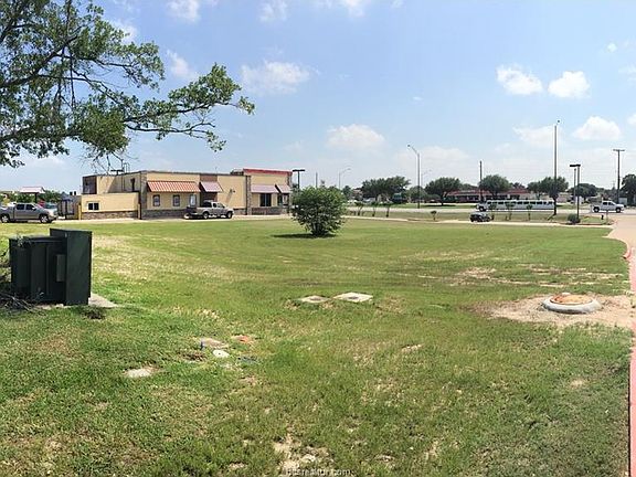 4th image of 3129 Texas Ave S
