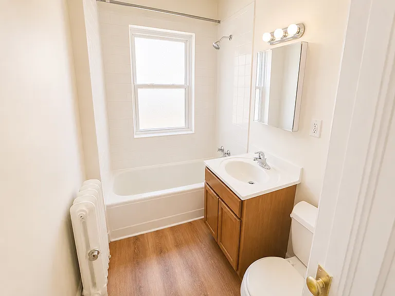 737 Hinman Ave #2W — Photo 5