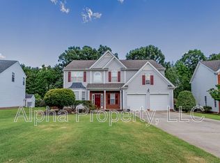 27 Lake Valley Ct, Simpsonville, SC 29681
