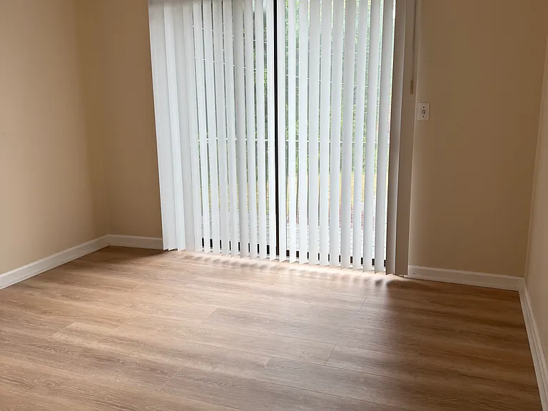 108 Norton Ave #22 — Photo 6