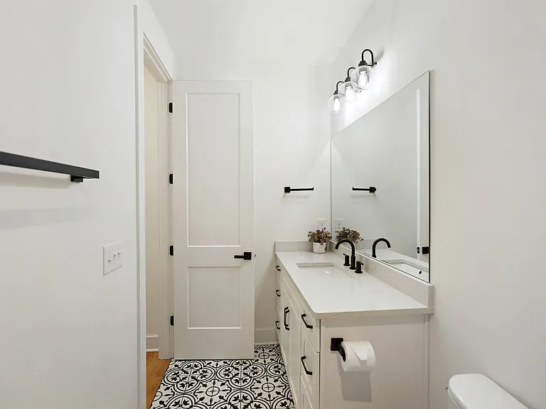 7674 Sawyer Brown Rd — Photo 17