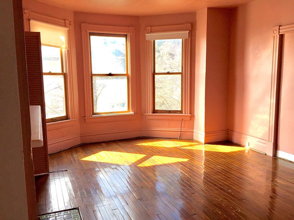 1st image of 447 W Pittsburgh St