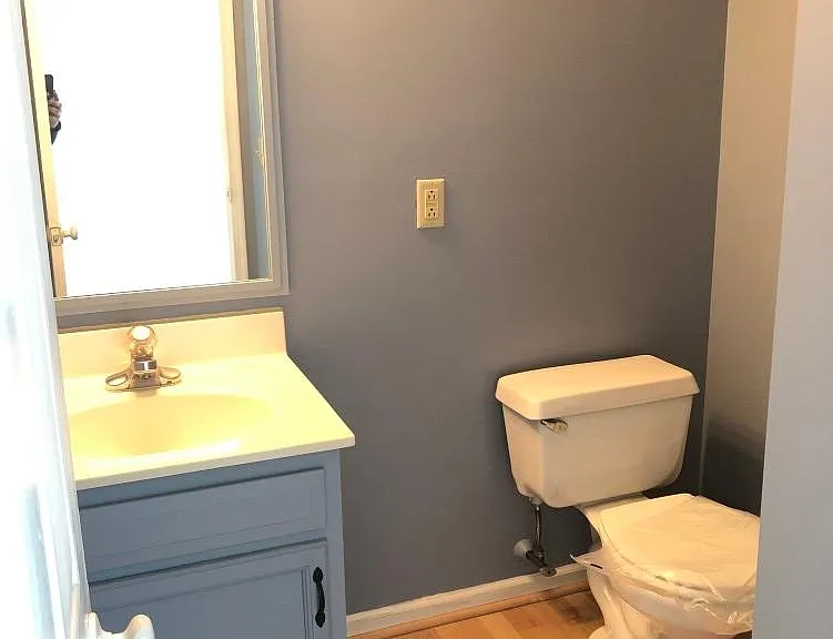 835 E King St #835 — Photo 23