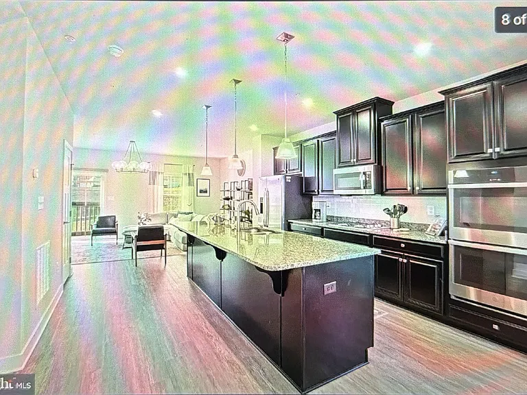 1044 Rosecroft Ln — Photo 5