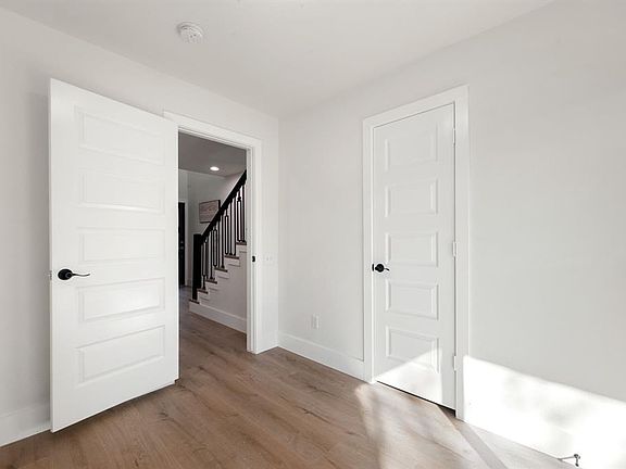 5th image of 6931 Yellowstone Way Drive