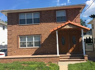 31 Thomas St, Staten Island, NY 10306