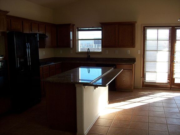 3rd image of 14264 Smokey Point Dr