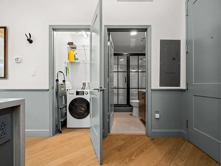 2212 Morris Ave #300 — Photo 18