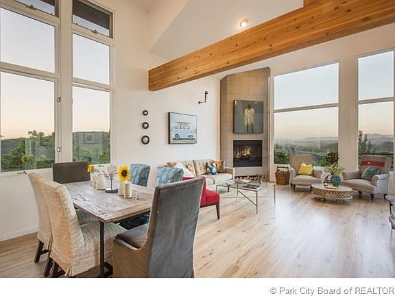 4th image of 10 Iron Canyon Ct