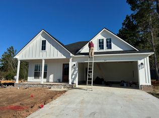 229 Turtle Cove Ln, Tifton, GA 31794