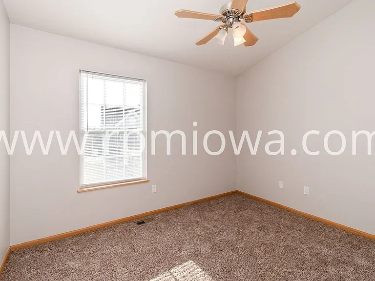 3181 SW Sharmin Ln — Photo 10