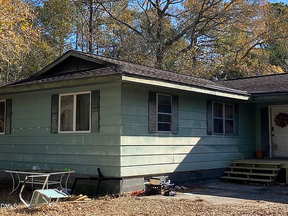 2nd image of 390 Old Winberry Rd