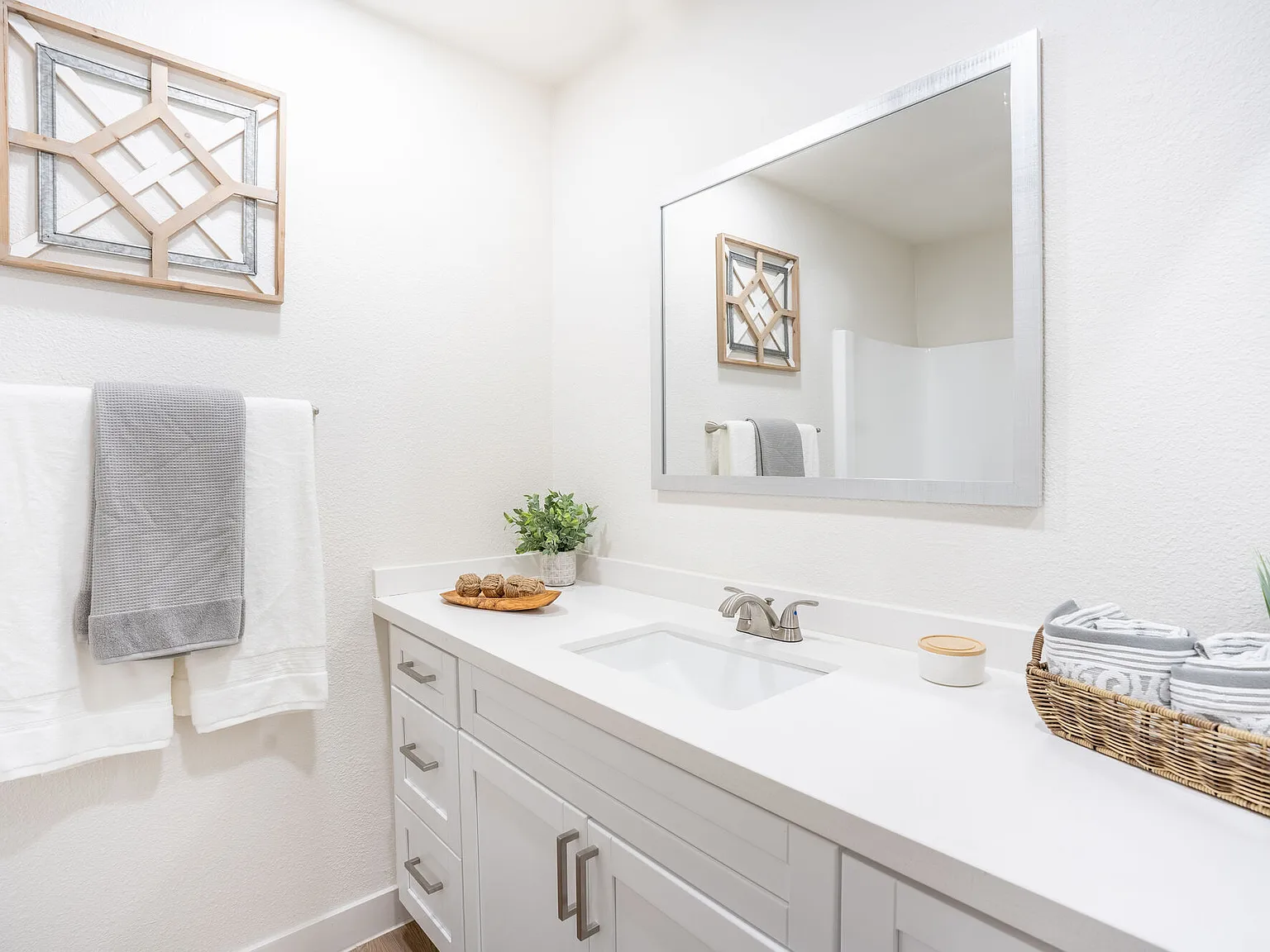 1408 Casitas at Palm Valley — Photo 4