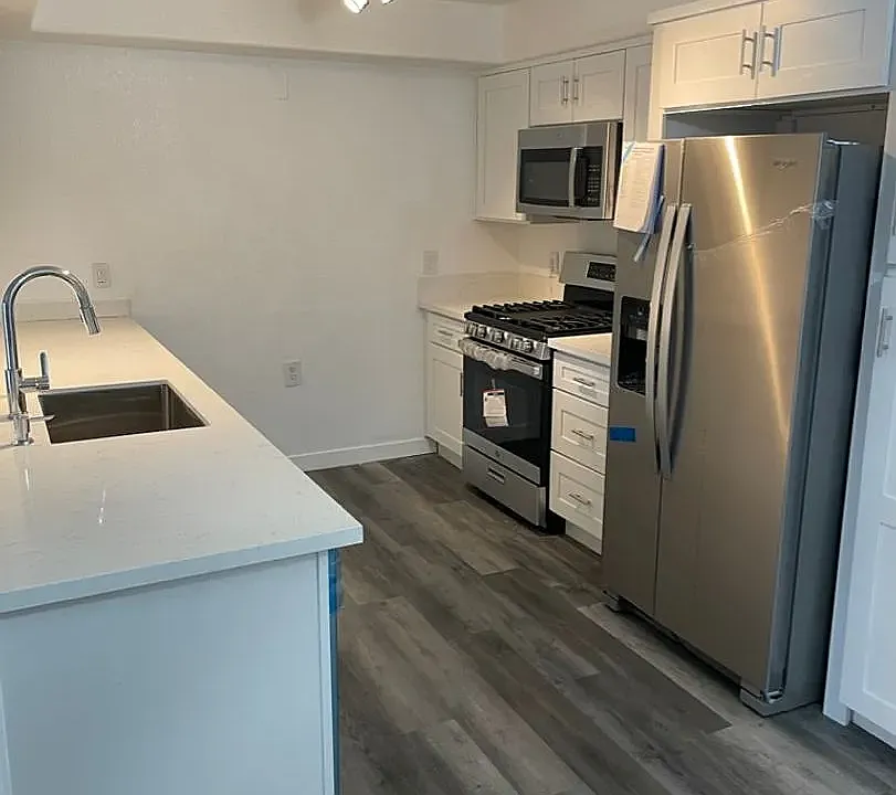 Sunset Palms Apartments