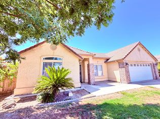 2105 Charlie Chambers Dr, Hanford, CA 93230