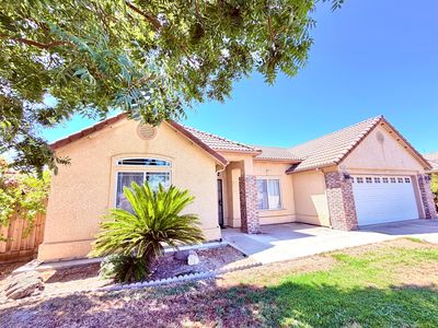 2105 N Charlie Chambers Drive, Hanford, CA, 93230