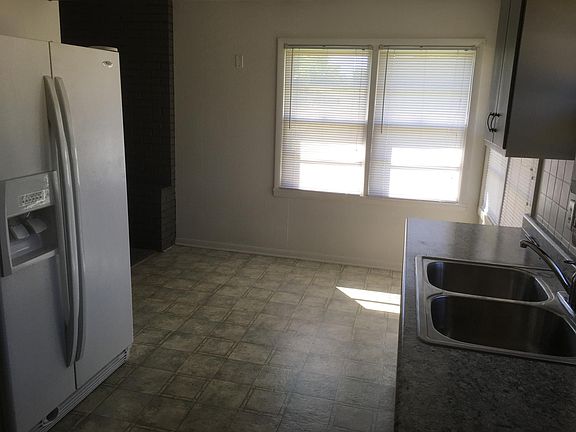 4th image of 811 Willis Ave APT B