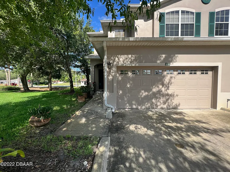 100 Grey Widgeon Ct — Photo 1