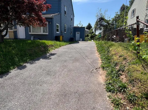 1948 Victory Dr, Baltimore, MD 21227