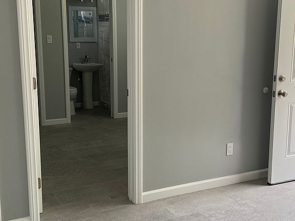 5th image of 16257 Bluebonnet St