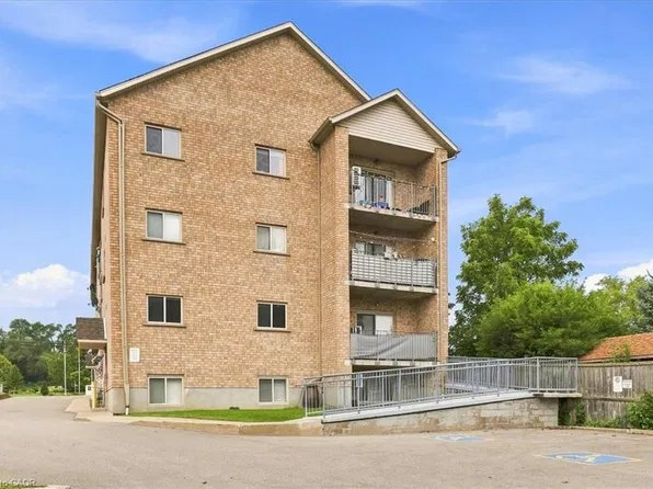 1522 King St E #403, Kitchener, ON N2G 2P1