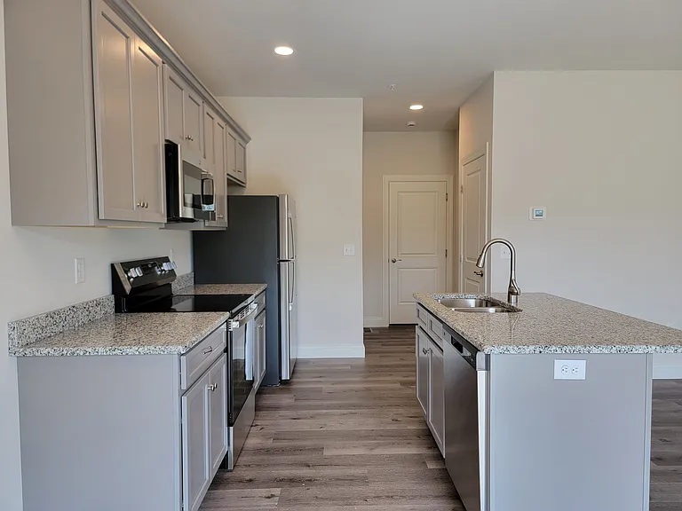 101 Magnolia Dr — Photo 6