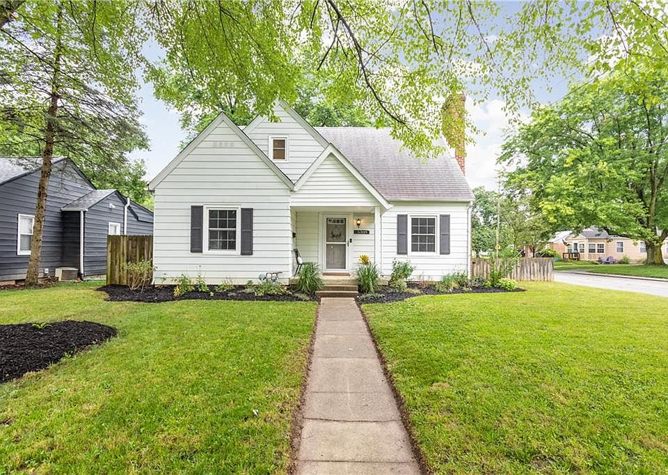 1st image of 5388 N Primrose Ave