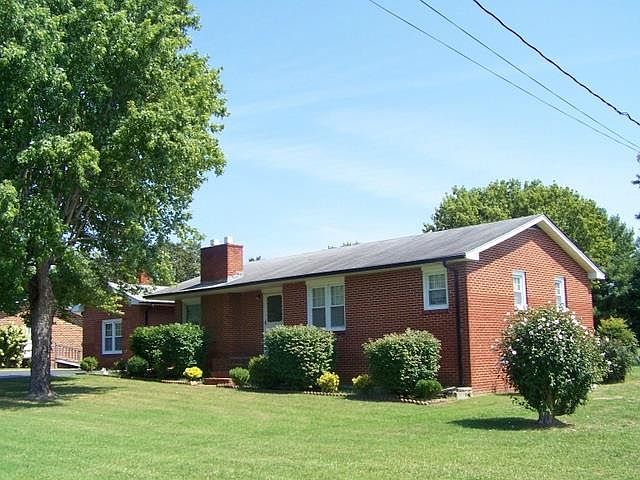 3 BR 1.5 Bath brick home