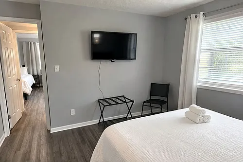 1441 Andrews St NW Photo 1