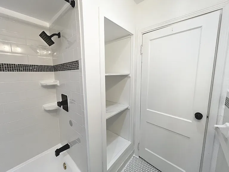 8380 Wicklow Ave — Photo 12