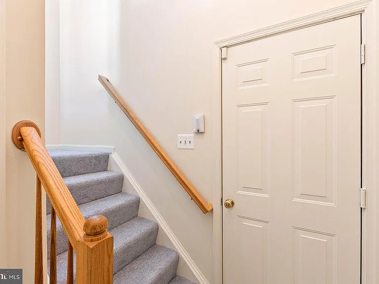 6601 Netties Ln #1803 — Photo 3