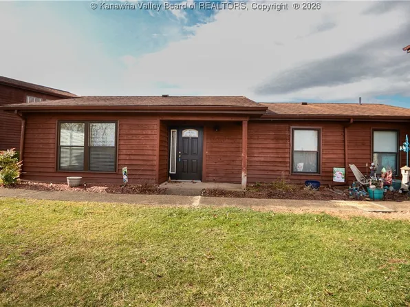 104 Trappers Pl, Charleston, WV 25314