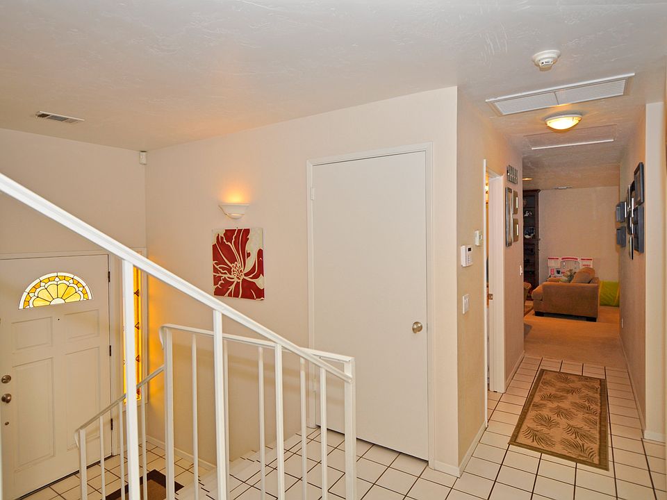 1st image of 2336 Cranston Dr
