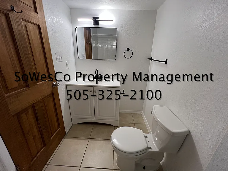 510 N Orchard Ave — Photo 7