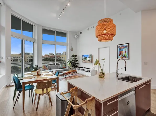 1900 N Bayshore Dr APT 816, Miami, FL 33132