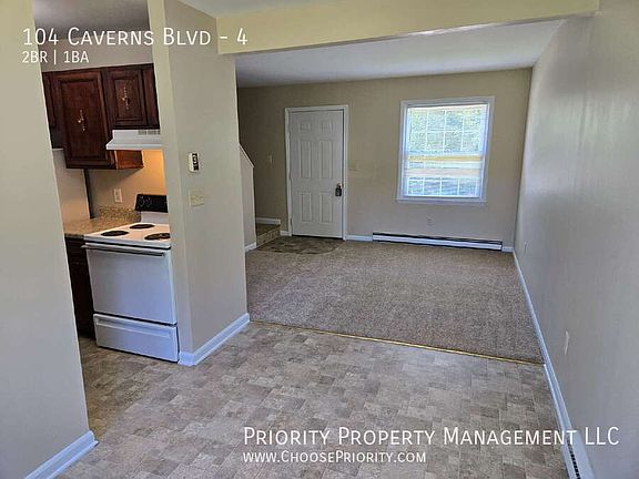 5th image of 104 Caverns Blvd Unit 4