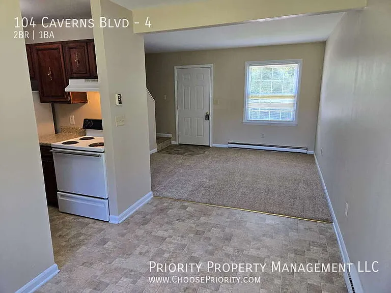 104 Caverns Blvd #4 — Photo 5