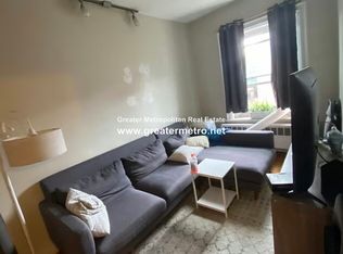 435 Hanover St APT 4D, Boston, MA 02113
