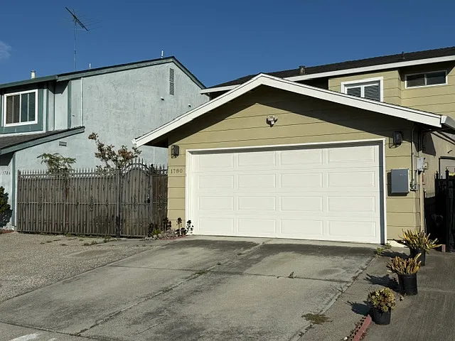 1780 Kyra Cir — Photo 3