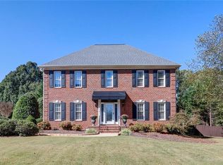 6709 Bugle Run Dr, Oak Ridge, NC 27310