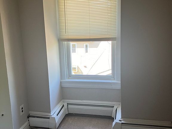 4th image of 220 E 4th St #5