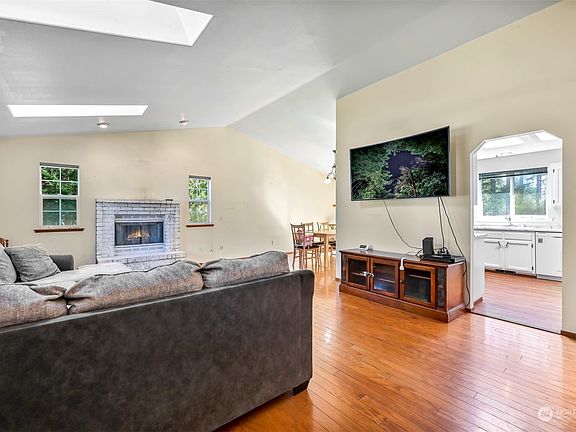 5th image of 1320 Morning Mist Lane