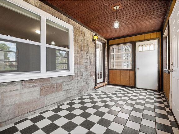 4th image of 1578 Cumberland St
