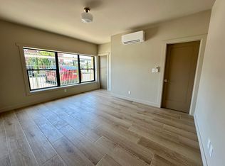 2012 19th St APT 6, Bakersfield, CA 93301