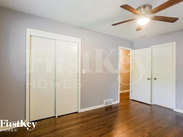 1004 SW 14th Ter — Photo 9