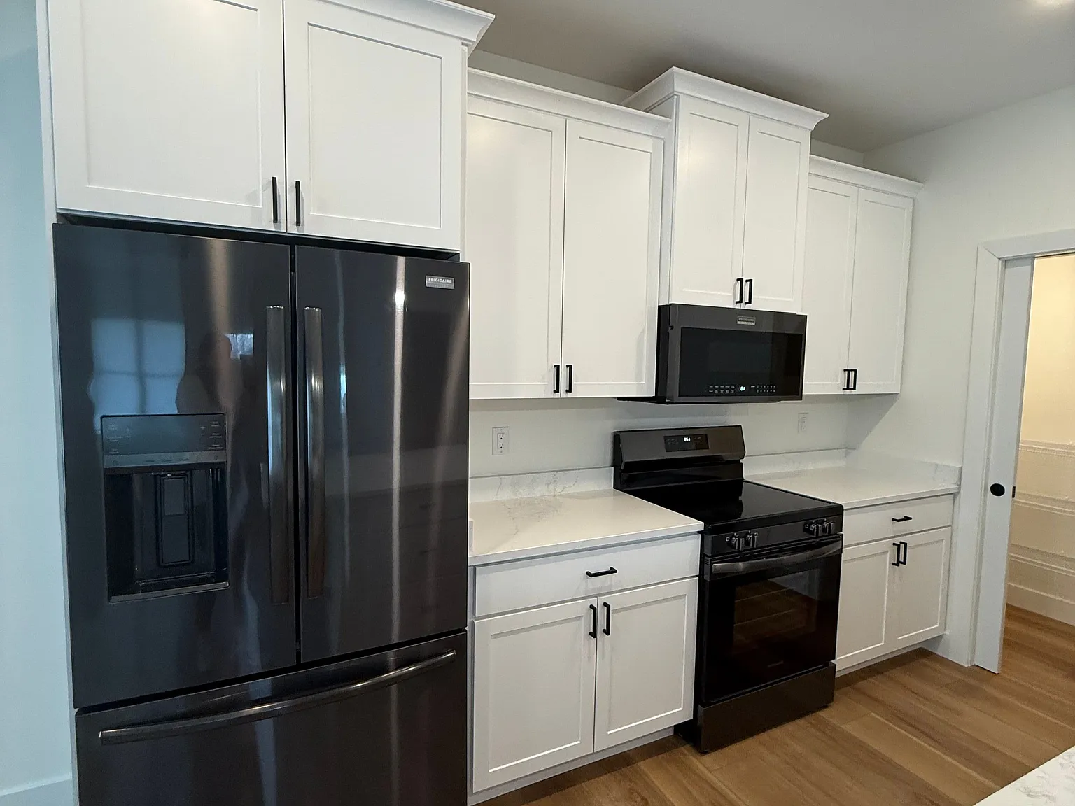 4 bed, 3.0 bath, 2000 sqft, $2,695 — Photo 4