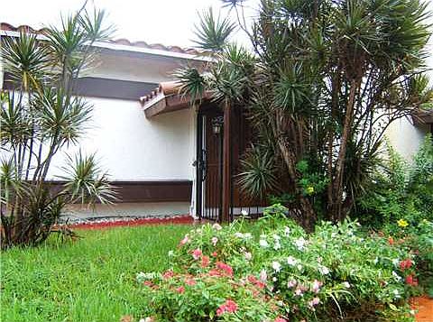 2nd image of 396 NE 195th St #396