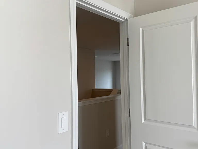 501 Tallulah Ln — Photo 4